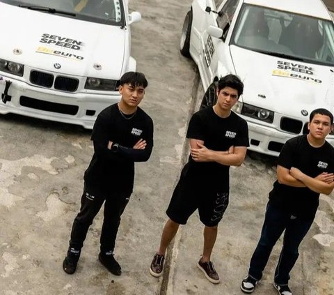 Foto-Foto Al Ghazali Siap Ikut Turnamen dengan Tim Drifting Seven Speed Motorsport