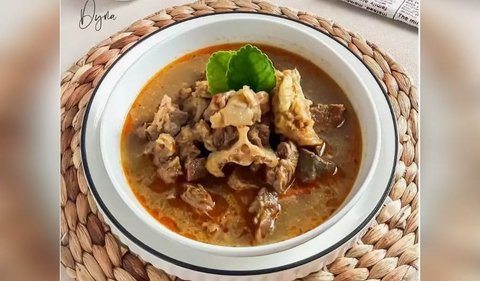 <b>6. Gulai Paru Kambing </b>