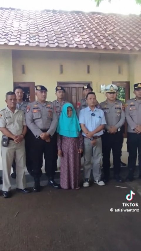 Selesai Direnovasi, Begini Potret Terbaru Rumah Mak Sombret yang Sudah Layak Huni<br>