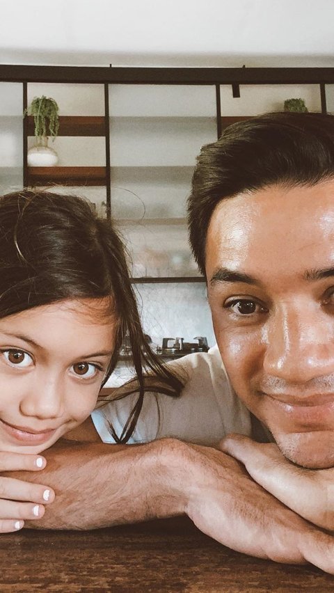 Potret Andrew White dan Kedekatannya dengan Putri Bungsunya, Sarah: Potret Manis Sang Hot Daddy