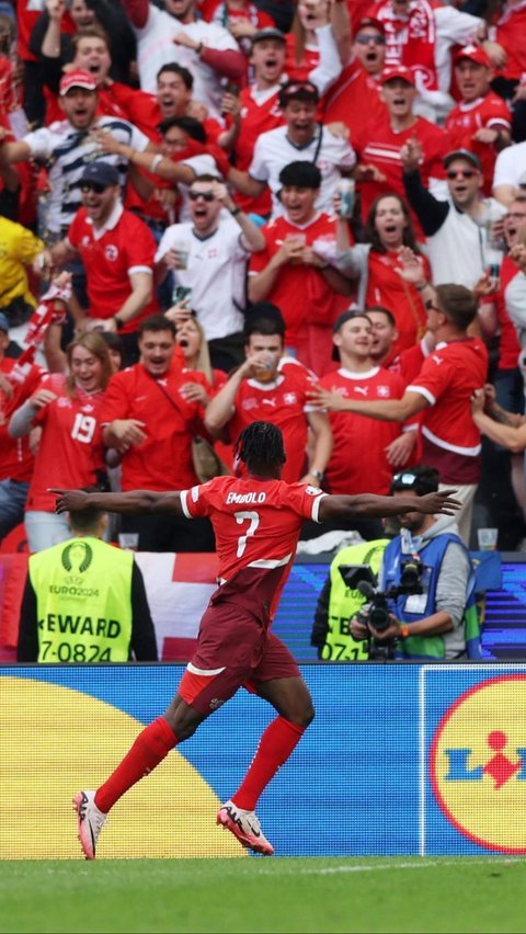 FOTO: Momen Swiss Bantai Hungaria 3-1 di Euro 2024