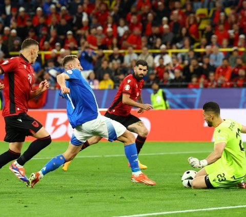 FOTO: Sempat Kebobolan di Awal Laga Grup B Euro 2024, Balasan Dua Gol Italia Bikin Albania Bertekuk Lutut