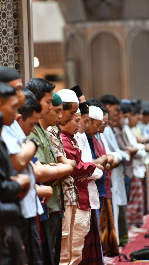Reference for the Day of Arafah, Al Azhar Grand Mosque Holds Eid al-Adha Prayer Today