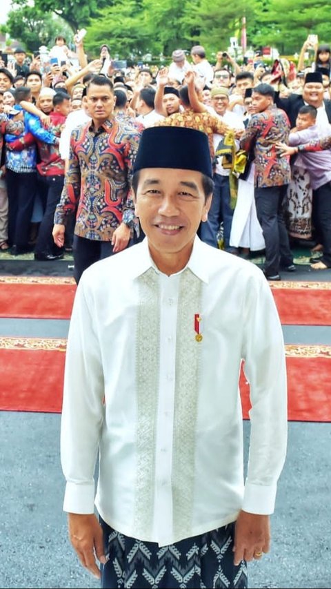 Bukan di Solo, Jokowi Salat Iduladha di Simpang Lima Semarang