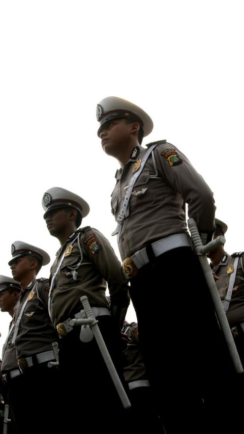 Kegigihan Ayat Suci jadi Anggota Polisi, Dua Kali Gagal kini Tes Pakai Sepatu Jebol jadi Sorotan Komandan