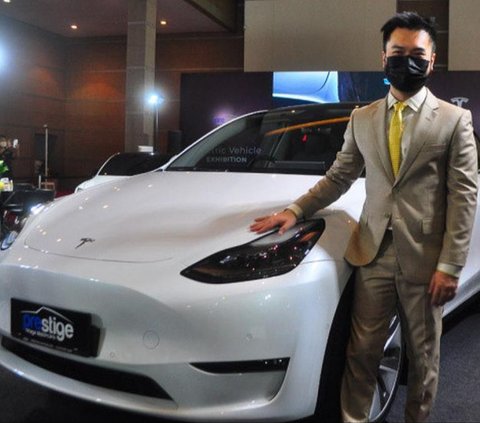 Pada tahun 2023, Tesla Model Y menjadi mobil terlaris setelah berhasil mengalahkan Toyota dan Honda.