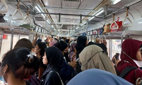 Cara Menuju PRJ dengan KRL dan Transjakarta