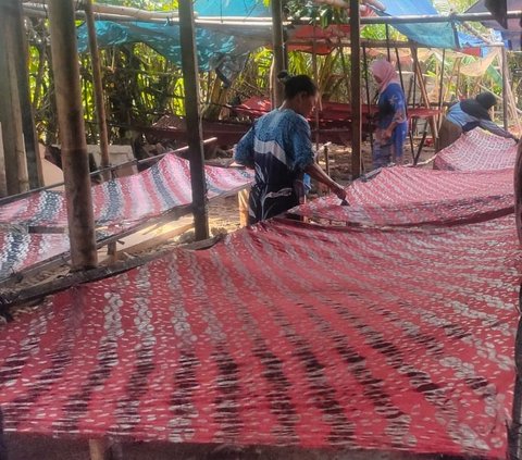 Manfaatkan KUR BRI, Zialova Batik Sukses Bertransformasi Jadi Produsen Fashion Lokal Favorit di Pekalongan