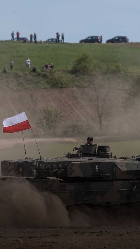 Ketangguhan Tank Leopard TNI AD di Medan Tempur, Boom Uji Lepaskan Tembakan