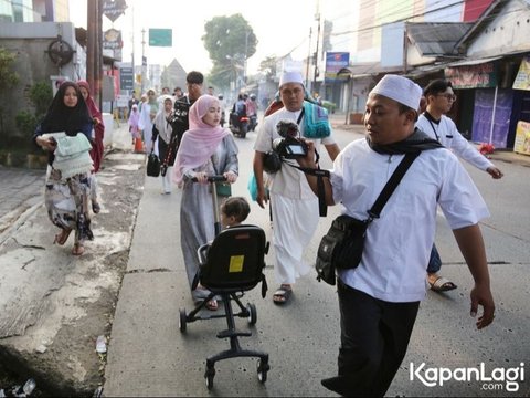 7 Potret Cantik Ayu Ting Ting Tampil Berhijab di Momen Idul Adha, Penampilannya Bikin Salfok