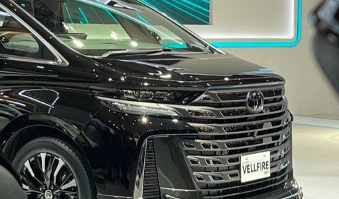 Toyota Alphard 2018 dengan mesin hibrida 2.5