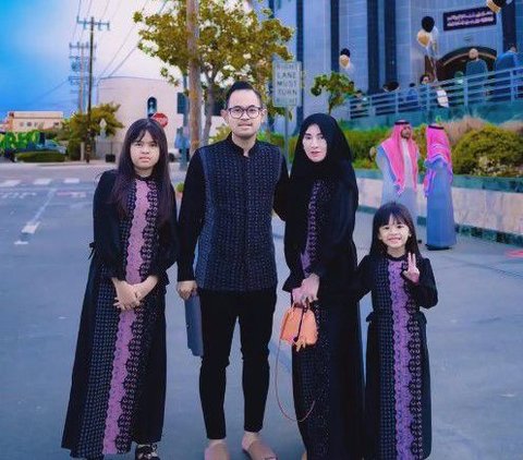 10 Portraits of Gilang Juragan 99 Celebrating Eid in LA: Shandy Purnamasari All Branded, Witnessing New Converts