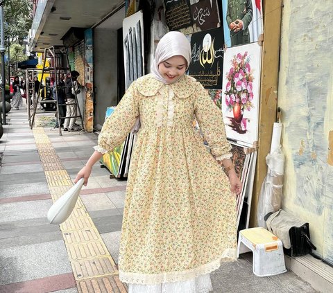 Stand Out with Bright Yellow Color, Look Even Fresher