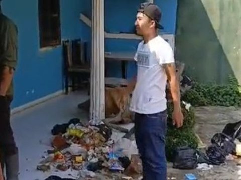 Caught Dumping Trash Anywhere, Homeowners in Sumedang Receive Unexpected Delivery, Yard Turns into Landfill