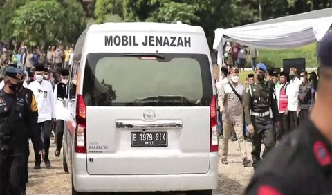 <br>Mobil Jenazah Era Modern<br>