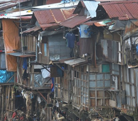 Angka kemiskinan ini menunjukkan peningkatan dibandingkan periode yang sama pada tahun 2017, di mana tingkat kemiskinan di DKI Jakarta berada di angka 3,78 persen. Peningkatan ini menandakan adanya penambahan jumlah penduduk miskin dalam kurun waktu lima tahun. Foto: merdeka.com / Imam Buhori<br>