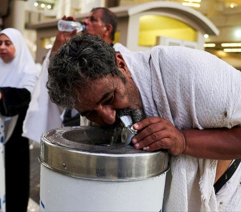 Facing Hot Weather up to 48 Degrees, 3 out of 136 Hajj Pilgrims Died from Heatstroke