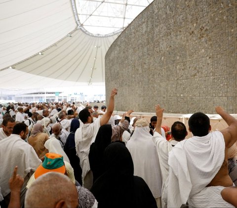 Returning from Mina, Hajj Pilgrims Advised to Delay Tawaf Ifadah for This Reason