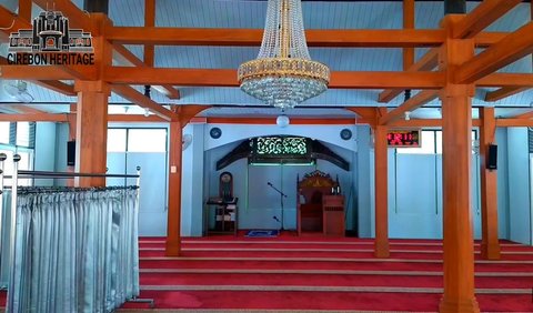 Tiang-tiang Kayu Jadi Ciri Khas Masjid Pusaka Baiturrahmah