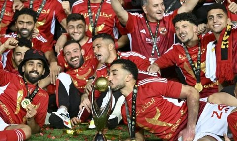 Nyanyi Yel-Yel Dukung Palestina Saat Pertandingan Bola, 250 Suporter Al Ahly Ditangkap Polisi Mesir
