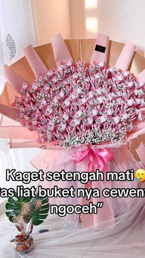 So Sad! Guy Surprises with Rp35 Million Flower Bouquet, His Girlfriend Rejects It Because It's in Rupiah: 'I Asked for It in Dollars!'