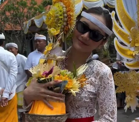 Momen Pasangan Rizky Febian dan Mahalini Ikut Upacara Memukur di Bali