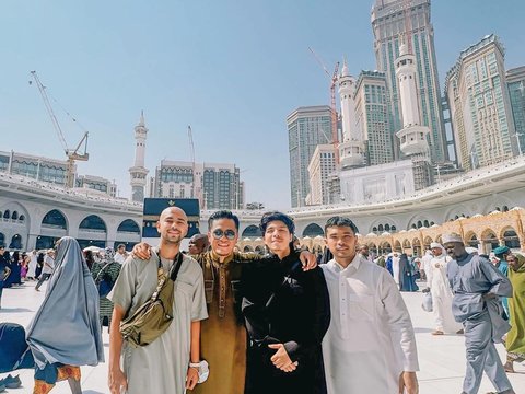 Potret Atta Halilintar & Aurel Setelah Menyelesaikan Rangkaian Haji, Ucap Syukur dan Tak Menyangka Bisa Berangkat Sebelum Usia 30 Tahun