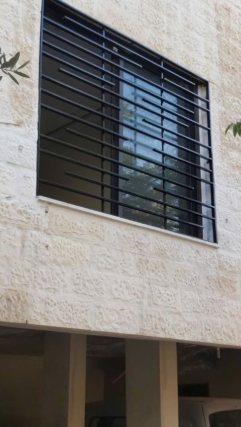 Jendela dengan Teralis Minimalis Modern