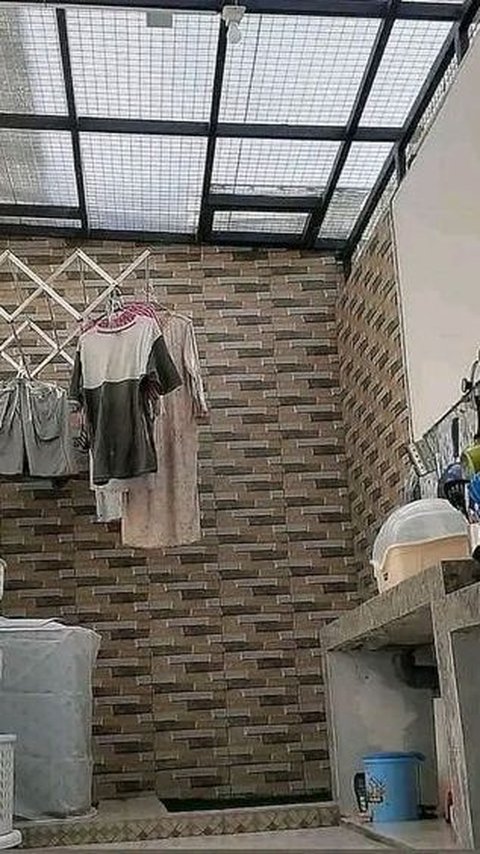 Tak perlu terlalu luas, kamu bisa menciptakan ruang cuci jemur minimalis yang cantik dengan beberapa inspirasi desain ini. Yuk, simak penjelasannya!