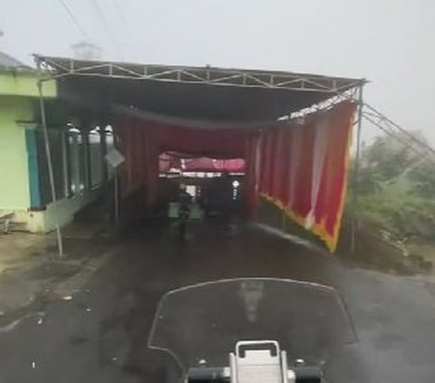 Solusi Bikin Hajatan di Jalan, Buat Underpass untuk Lewat Pemotor!