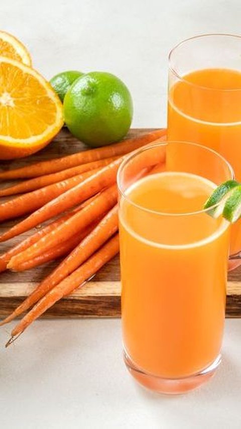 <b>Carrot Pineapple Orange Juice (Jus Wortel Nanas Jeruk)</b><br>