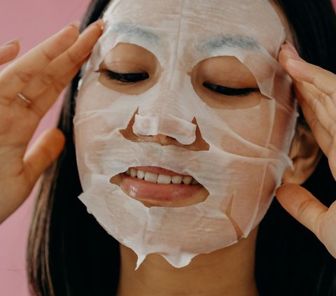 Tips Mencerahkan Wajah dengan Tepung, Beauty Vlogger Ini Jadi Viral