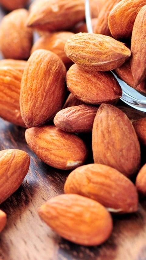 The Content of Almond Seeds Can Protect the Skin from Sunlight.