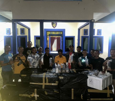 Geledah Speedboat Mencurigakan, Polisi Temukan Benih Lobster Senilai Rp20 Miliar