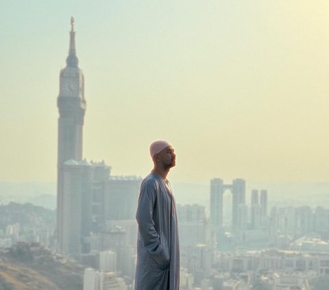 Deretan Foto Raffi Ahmad dan Nagita Slavina di Jabal Khandama Mekkah, Pemandangannya Indah Banget