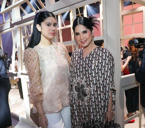 Penampilan Aira Anak Annisa Pohan saat Hadir di Acara Fashion Show, Punya Tubuh Tinggi Hingga Disebut Cocok jadi Model