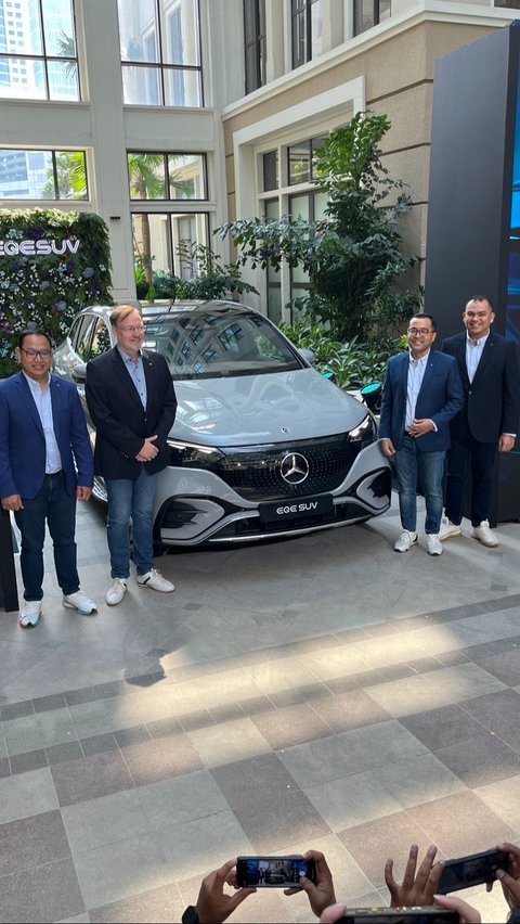 Di Indonesia, Mercedes-Benz EQE SUV sudah dapat dibeli dengan cicilan mulai dari Rp 30 juta per bulan