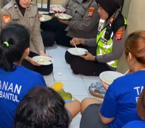 Viral Momen Polisi Makan Olahan Daging Kurban Bareng Para Tahanan, Tuai Pujian