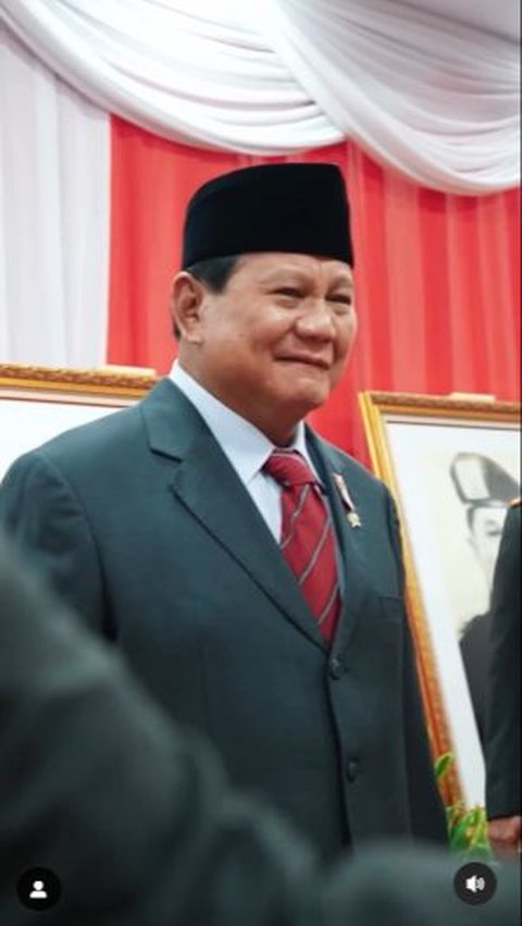 Namun siapa sangka, Prabowo mengungkapkan sosok polisi istimewa di sela-sela melihat foto-foto sejarah Polri. <br>