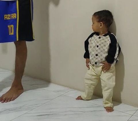 His Son Has Muscle Problems, Mother Shows the Process of Her Child Being Able to Walk Alone