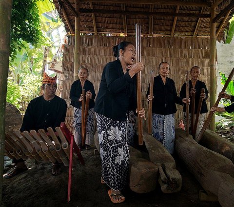 Serunya Pertunjukan Angklung Caruk Banyuwangi, Lomba Curi Perhatian Tampilkan Lagu dan Tarian Meriah