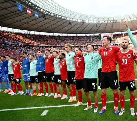FOTO: Momen Polandia Porak-poranda Digilas Austria, Jadi Tim Pertama yang Angkat Kaki dari Euro 2024