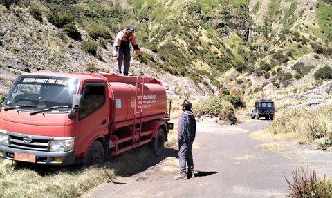 Kronologi Gunung Bathok Kebakaran, Api Mengarah ke Bromo