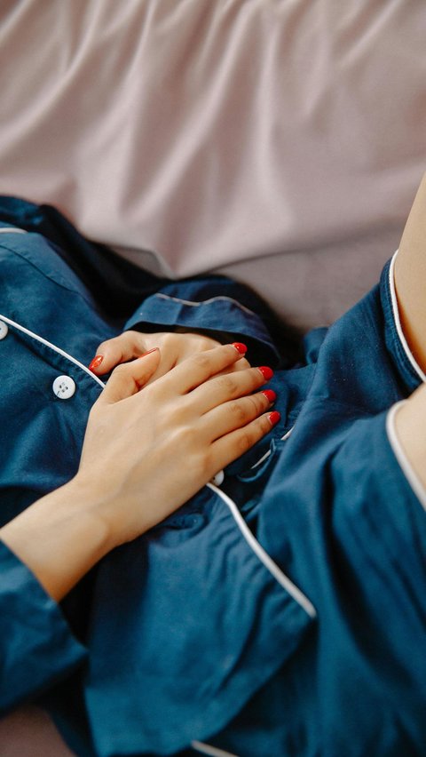 Manfaat daun sirsak untuk menjaga kesehatan tubuh.