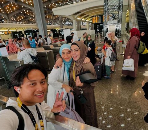 Potret Kepulangan Rombongan Keluarga Raffi Ahmad Usai Jalankan Ibadah Haji, Disambut Hangat Keluarga & Sahabat