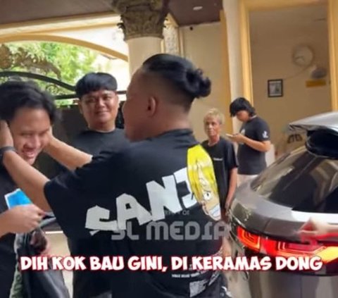 Sayang Anak, Sule Langsung Cium Rizky Febian saat Datang ke Rumah Bareng sang Istri 'Bau Gini, Kayak Gak Keurus Gini'