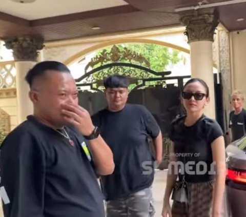 Sayang Anak, Sule Langsung Cium Rizky Febian saat Datang ke Rumah Bareng sang Istri 'Bau Gini, Kayak Gak Keurus Gini'