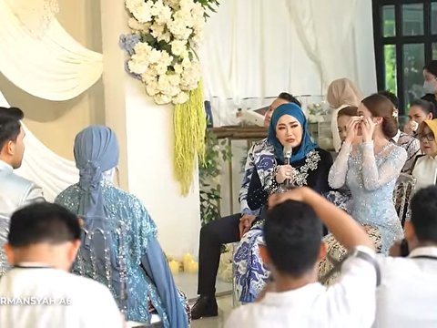 Momen Adjie Massaid 'Hadir' di Lamaran Aaliyah dan Thariq, Acara Semakin Haru