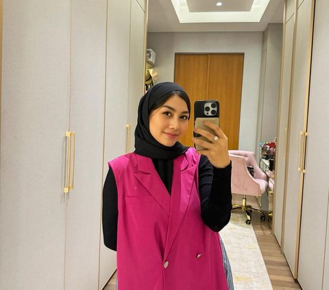 Nisya Ahmad's Appearance After Returning from Hajj Highlighted