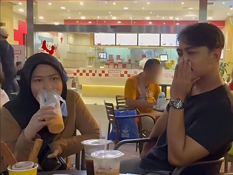11 Years of Marriage, Wife Calmly Catches Husband with His Mistress at a Cafe, Netizens: 'How Can She Stay So Calm'